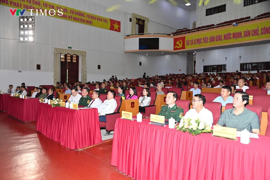 "Điểm tựa của bản làng" - Những người giữ lửa nơi biên cương Lai Châu