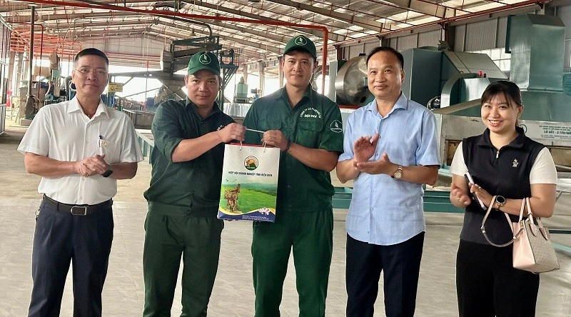 "Điểm tựa" của công nhân nghèo vùng cao "Điểm tựa" của công nhân nghèo vùng cao