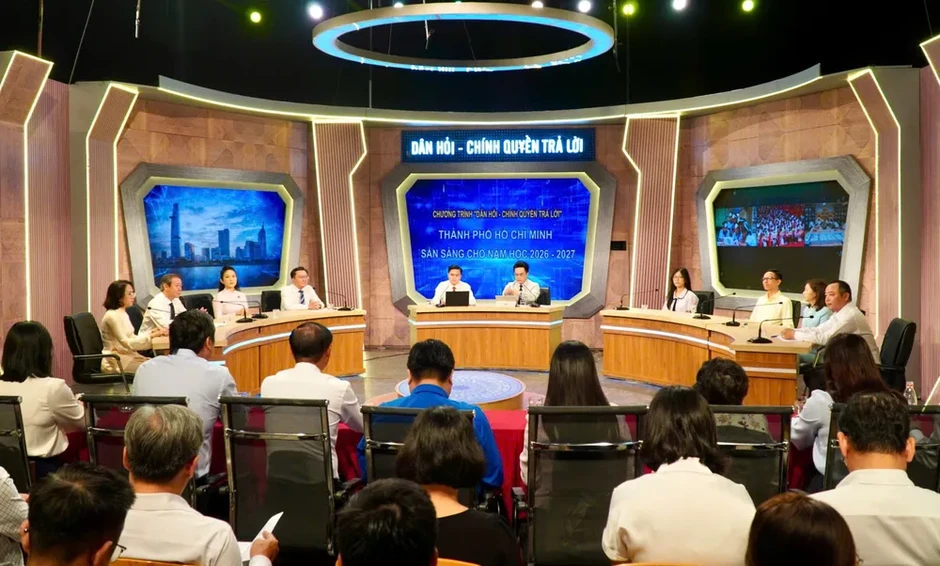 "Nóng" chuyện trường lớp, an toàn thực phẩm trước năm học mới "Nóng" chuyện trường lớp, an toàn thực phẩm trước năm học mới