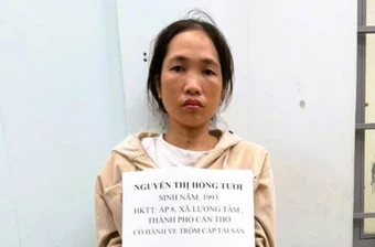"Nữ quái" nhặt được chìa khóa phòng trọ rồi thản nhiên vào "vét sạch" bộ sưu tập dây chuyền, nhẫn, vòng simen