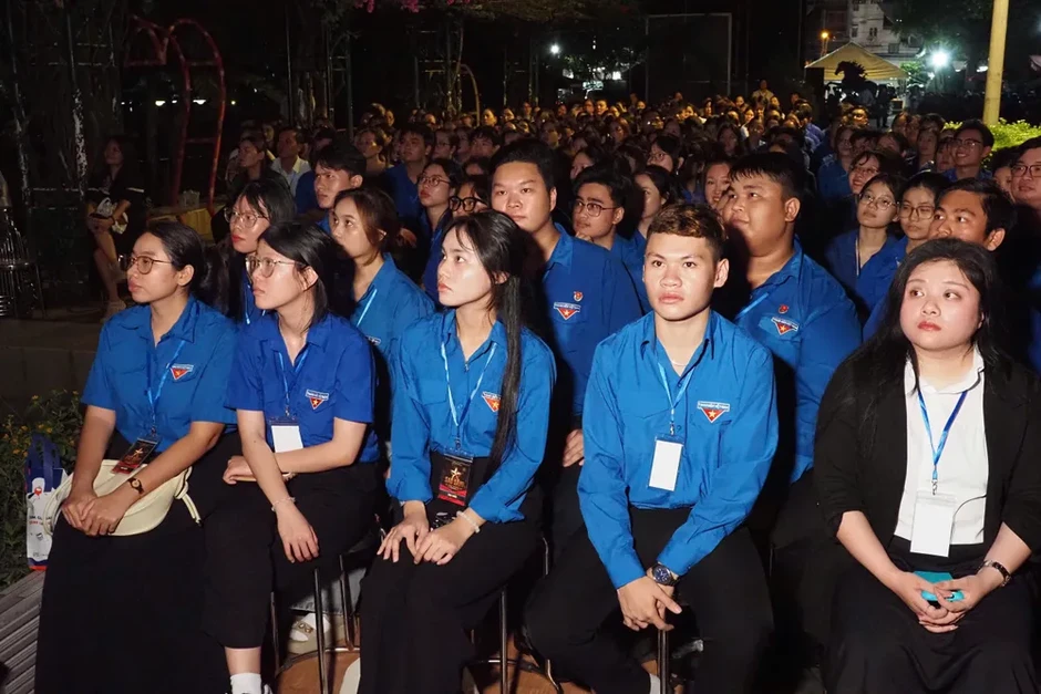"Sao sáng dẫn đường": Khúc tráng ca tri ân từ lòng đất mẹ
