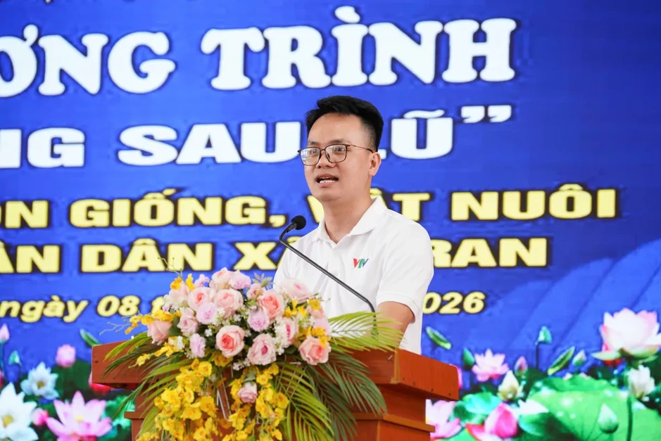"Sống sau lũ": Trao sinh kế, dựng lại niềm tin nơi những vùng quê vừa đi qua thiên tai "Sống sau lũ": Trao sinh kế, dựng lại niềm tin nơi những vùng quê vừa đi qua thiên tai