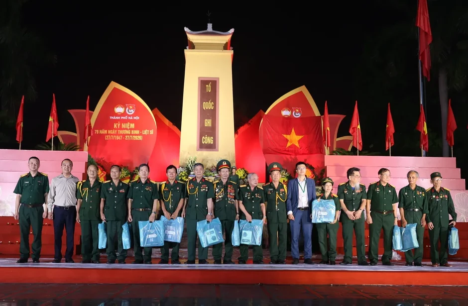 "Thắp hương tri ân 2026": Sáng mãi tình đất nước, khắc ghi lòng biết ơn các Anh hùng liệt sĩ