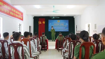 "Tủ sách hướng thiện" giúp người lầm lỡ làm lại cuộc đời