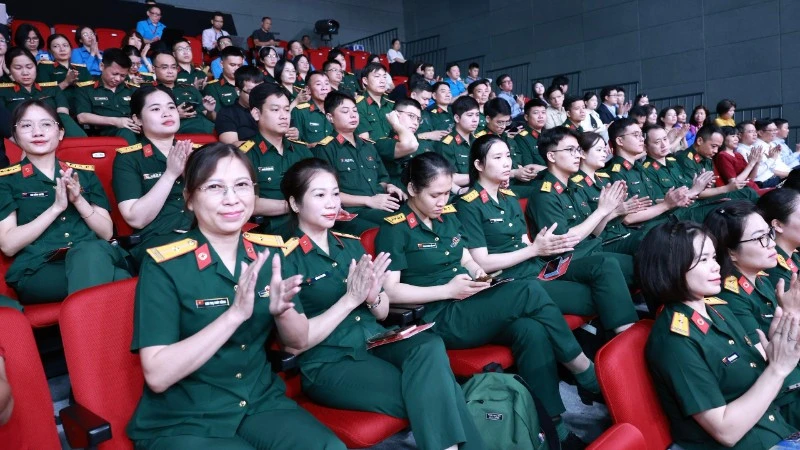 "Vinh quang Việt Nam" vinh danh 13 tập thể, cá nhân kiến tạo, cống hiến "Vinh quang Việt Nam" vinh danh 13 tập thể, cá nhân kiến tạo, cống hiến