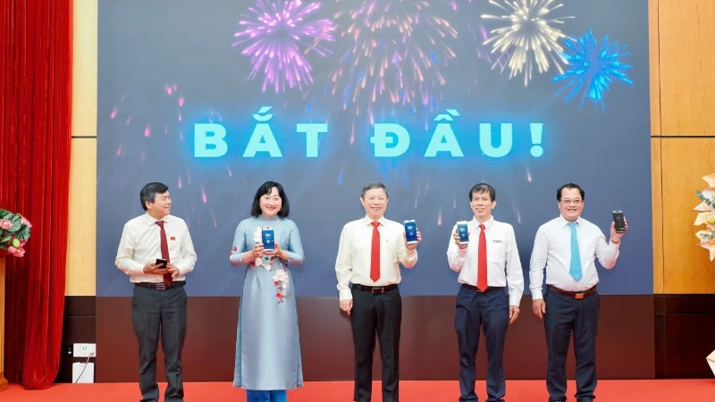 “Tỏa sáng giá trị Việt” góp phần lan tỏa những câu chuyện đẹp và khát vọng cống hiến “Tỏa sáng giá trị Việt” góp phần lan tỏa những câu chuyện đẹp và khát vọng cống hiến