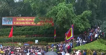 [Video] 62% ý kiến ủng hộ hoán đổi ngày nghỉ bù dịp Giỗ Tổ Hùng Vương và 30/4-1/5