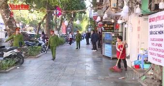 [Video] Công an Hà Nội xem xét trách nhiệm 2 chỉ huy và 14 cán bộ Công an phường để xảy ra vi phạm trật tự đô thị