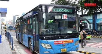 [Video] TP Hồ Chí Minh: Gần 10 triệu lượt khách đi xe buýt chỉ sau hơn một tháng