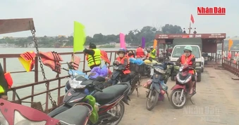 [Video] TP Hồ Chí Minh tăng kiểm tra tàu, thuyền chở khách mùa mưa bão