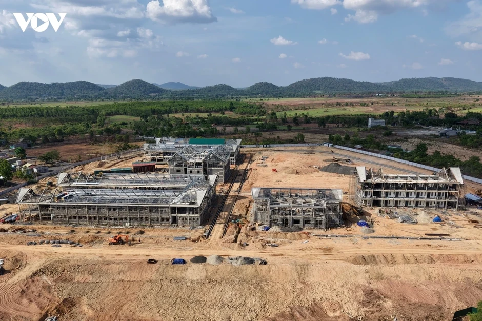 “Vượt nắng, thắng mưa” đưa các trường học ở biên giới Đắk Lắk về đích đúng hạn