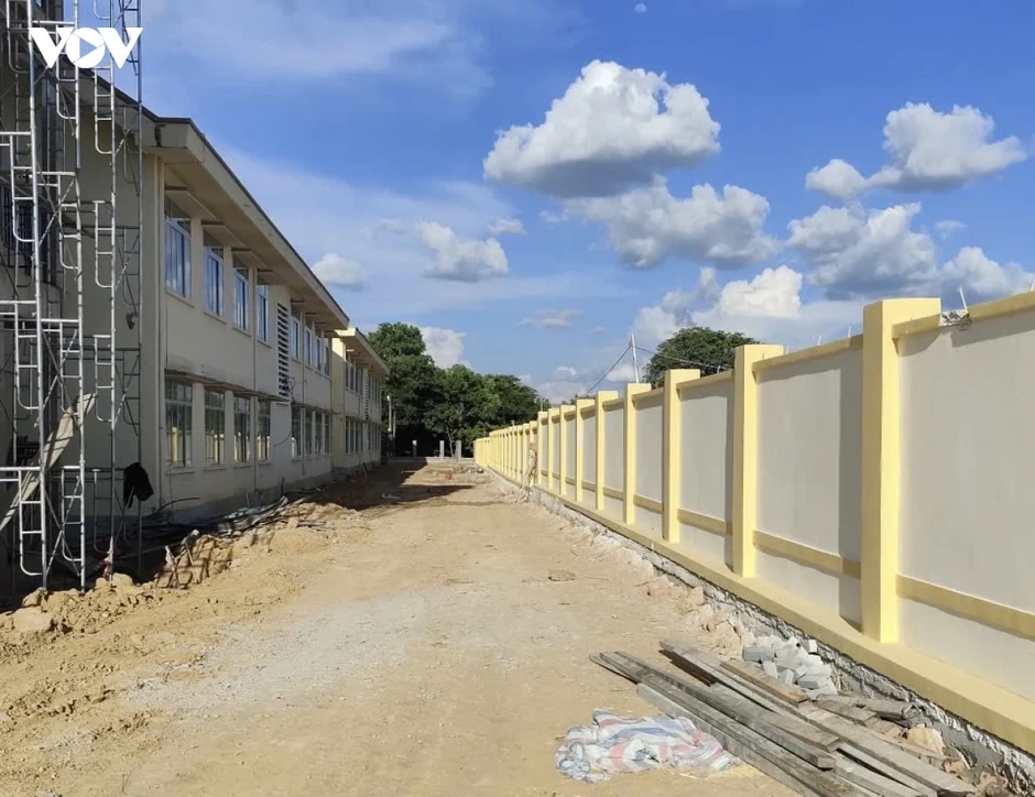 “Vượt nắng, thắng mưa” đưa các trường học ở biên giới Đắk Lắk về đích đúng hạn