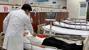 11 công nhân nhập viện cấp cứu sau bữa trưa có cá biển