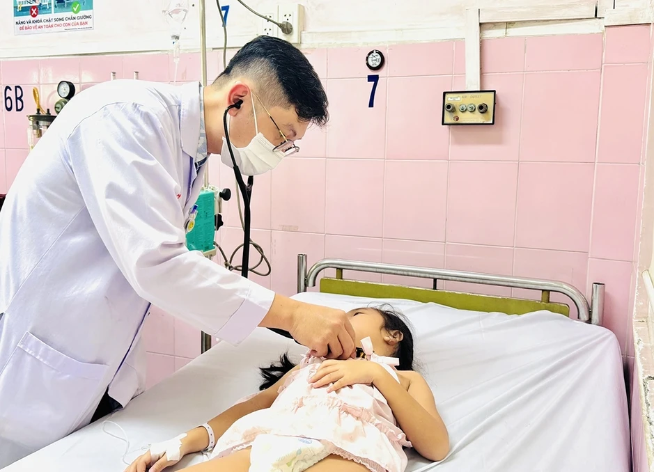 148 học sinh tại TP.HCM nghi ngộ độc thực phẩm, phát hiện Salmonella 148 học sinh tại TP.HCM nghi ngộ độc thực phẩm, phát hiện Salmonella