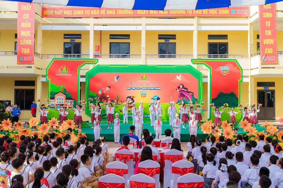 1.500 học sinh tham gia ngày hội "Thiếu nhi Việt Nam-Học tập tốt, rèn luyện chăm" 1.500 học sinh tham gia ngày hội "Thiếu nhi Việt Nam-Học tập tốt, rèn luyện chăm"