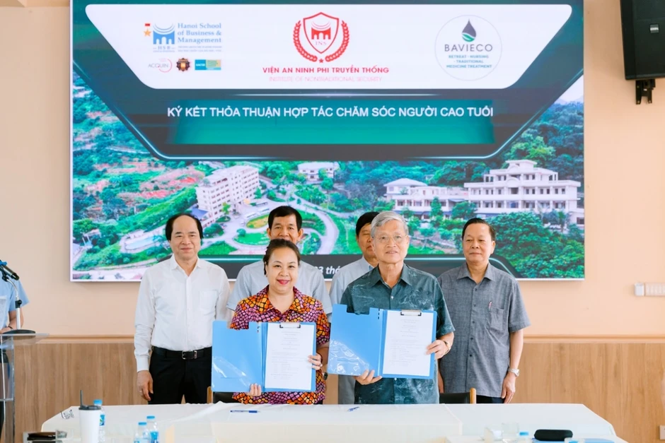17 triệu người cao tuổi: Không thể chăm sóc theo kiểu “mạnh ai nấy làm” 17 triệu người cao tuổi: Không thể chăm sóc theo kiểu “mạnh ai nấy làm”