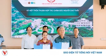 17 triệu người cao tuổi: Không thể chăm sóc theo kiểu “mạnh ai nấy làm”