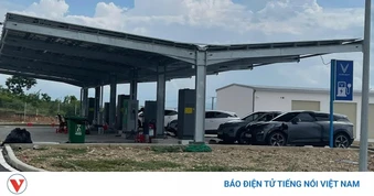 21 trạm dừng nghỉ cao tốc Bắc - Nam: Bao giờ đồng bộ trạm sạc xe điện?
