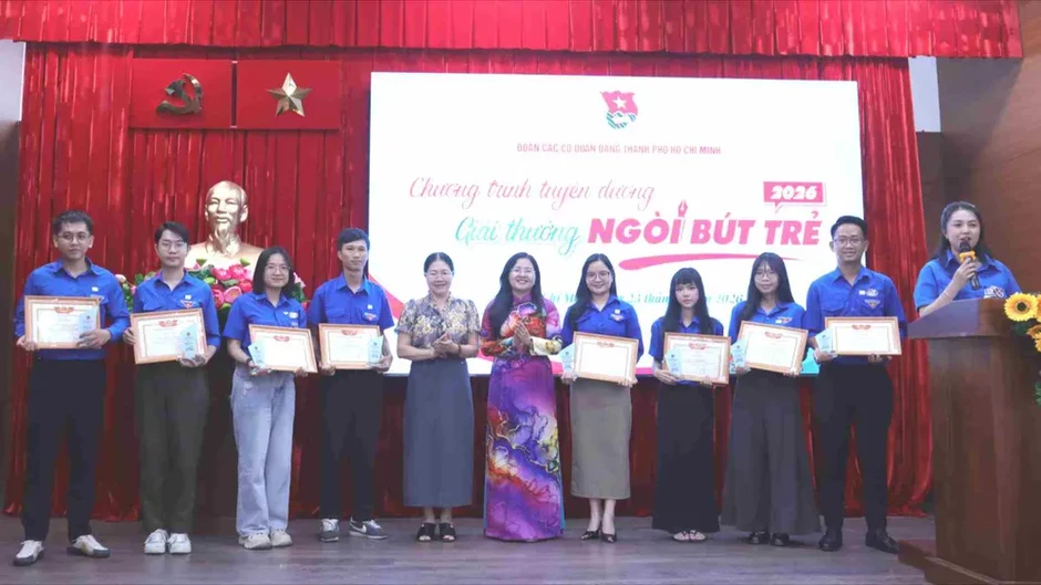 28 phóng viên - biên tập viên được tuyên dương Giải thưởng Ngòi Bút Trẻ năm 2026