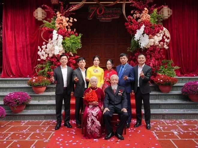 4 anh em trai xây nhà chung khuôn viên, quây quần chăm bố mẹ ngoài 80 tuổi ở Hưng Yên: Bí quyết giữ hòa khí 4 anh em trai xây nhà chung khuôn viên, quây quần chăm bố mẹ ngoài 80 tuổi ở Hưng Yên: Bí quyết giữ hòa khí
