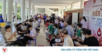 400 doanh nhân, sinh viên Đà Nẵng tham gia ngày hội hiến máu tình nguyện