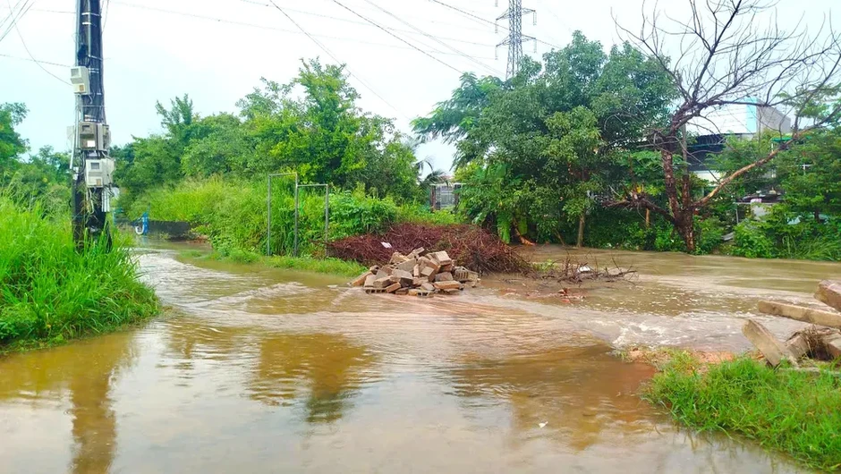 6 hồ chứa ở Lâm Đồng đồng loạt điều tiết nước, một số khu vực hạ du bị ngập 6 hồ chứa ở Lâm Đồng đồng loạt điều tiết nước, một số khu vực hạ du bị ngập