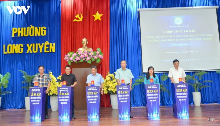 An Giang ra mắt nền tảng số kết nối chính quyền, doanh nghiệp và người dân An Giang ra mắt nền tảng số kết nối chính quyền, doanh nghiệp và người dân