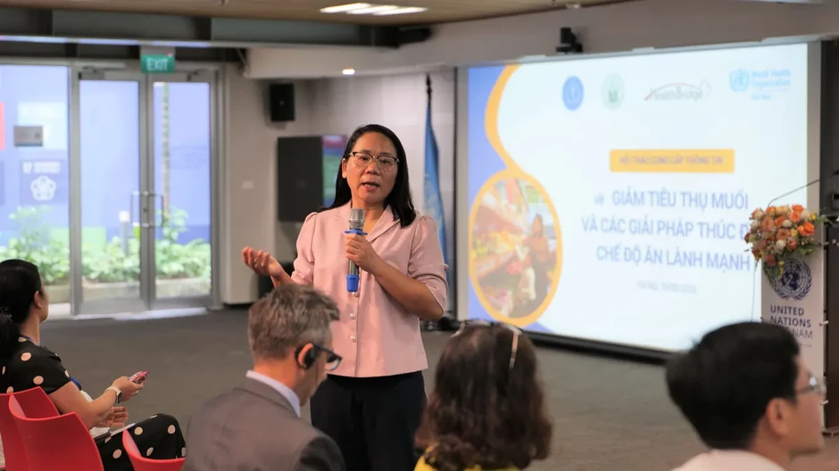 Ăn uống không lành mạnh, nhiều muối làm tăng nguy cơ mắc bệnh tim, ung thư Ăn uống không lành mạnh, nhiều muối làm tăng nguy cơ mắc bệnh tim, ung thư