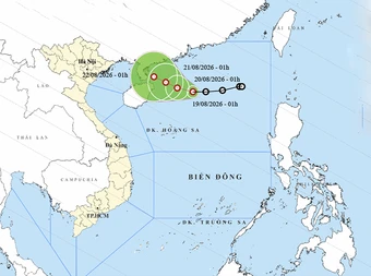 Áp thấp nhiệt đới di chuyển nhanh, cách đảo Hải Nam (Trung Quốc) khoảng 200km