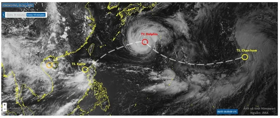 Ba cơn bão cùng hoạt động ở Tây Bắc Thái Bình Dương Ba cơn bão cùng hoạt động ở Tây Bắc Thái Bình Dương