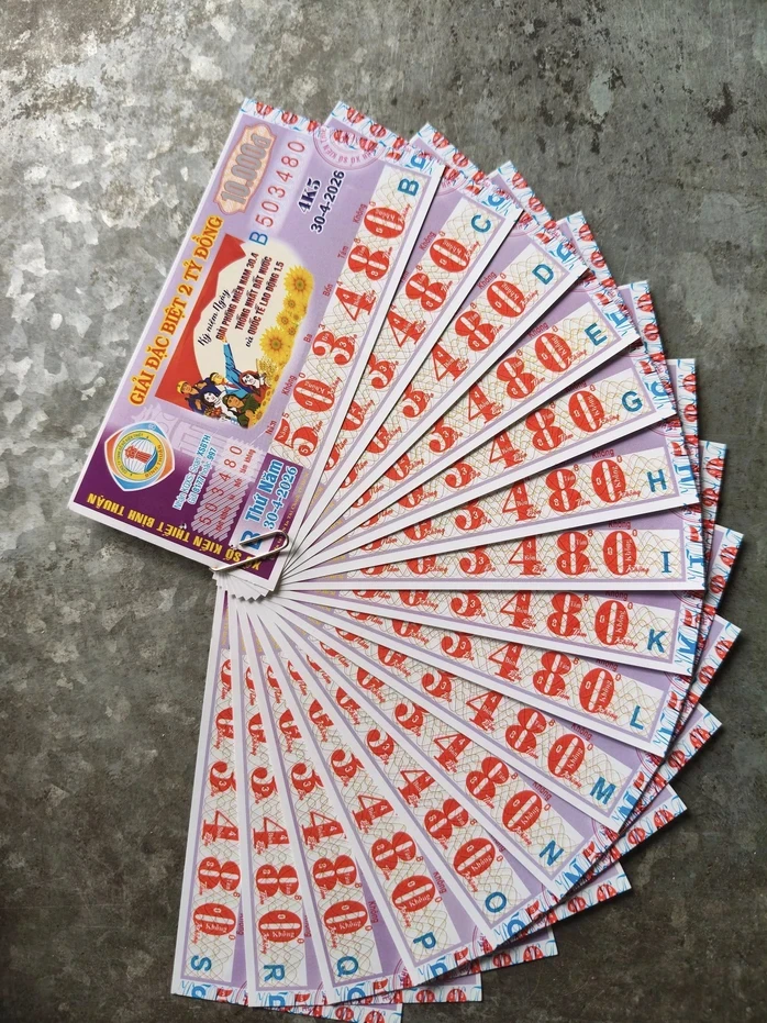 Ba giải độc đắc xổ số miền Nam cùng lộ diện vào chiều 30-4 Ba giải độc đắc xổ số miền Nam cùng lộ diện vào chiều 30-4