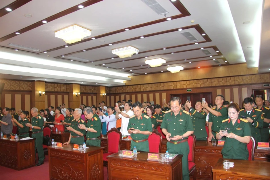 Ba hồi chuông chùa tưởng niệm tri ân các Anh hùng liệt sĩ Ba hồi chuông chùa tưởng niệm tri ân các Anh hùng liệt sĩ