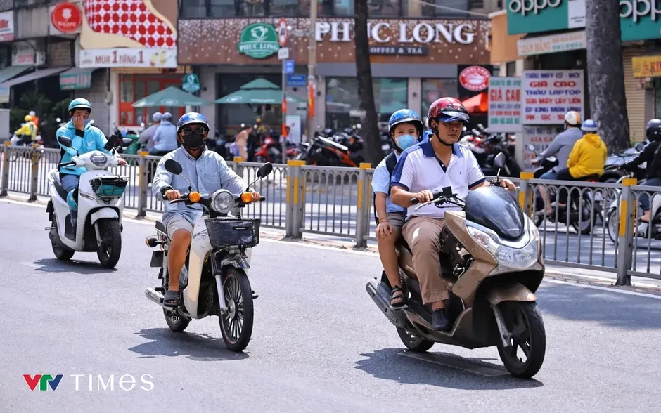 Bắc Bộ và Trung Bộ đón nắng nóng gay gắt, kéo dài đến bao giờ?