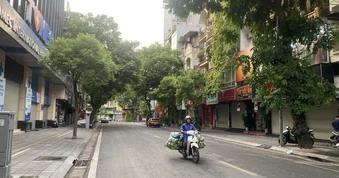 Bắc bộ và Trung bộ nắng nóng, Nam bộ tiếp tục mưa dông