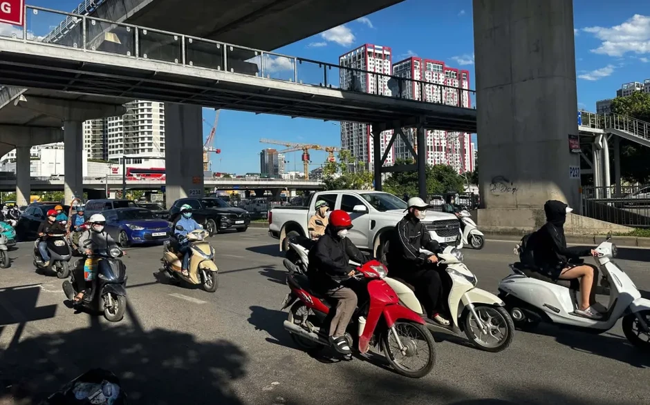 Bắc Bộ và Trung Bộ tiếp tục nắng nóng, chiều tối mưa dông Bắc Bộ và Trung Bộ tiếp tục nắng nóng, chiều tối mưa dông