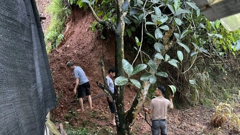 Bắc Ninh: Mưa liên tiếp gây ngập nhiều ngầm, chia cắt giao thông cục bộ tại một số xã miền núi Bắc Ninh: Mưa liên tiếp gây ngập nhiều ngầm, chia cắt giao thông cục bộ tại một số xã miền núi