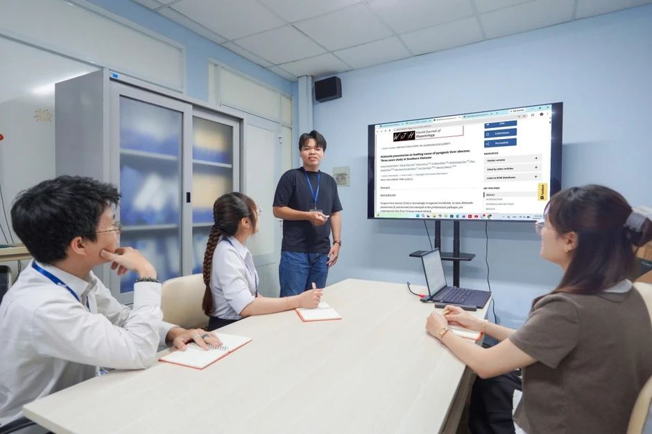 Bác sĩ trẻ và những đổi mới sáng tạo từ giường bệnh Bác sĩ trẻ và những đổi mới sáng tạo từ giường bệnh