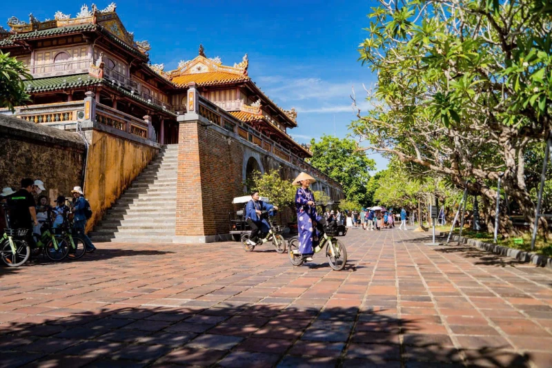 Bài 4: Những điểm đến nổi tiếng của thế giới không tiếng động cơ Bài 4: Những điểm đến nổi tiếng của thế giới không tiếng động cơ
