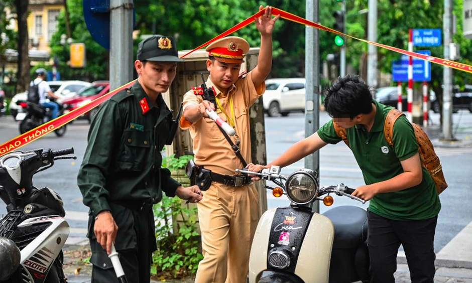 Bãi bỏ Nghị định 100 về xử phạt vi phạm giao thông Bãi bỏ Nghị định 100 về xử phạt vi phạm giao thông