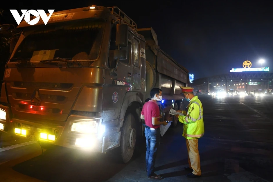 Bãi bỏ Nghị định 100 xử phạt vi phạm giao thông từ 15/5 Bãi bỏ Nghị định 100 xử phạt vi phạm giao thông từ 15/5