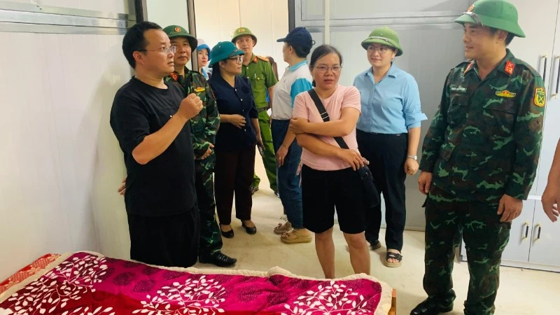 Bàn giao 7 căn nhà đầu tiên cho các hộ dân vùng lũ Mường Than