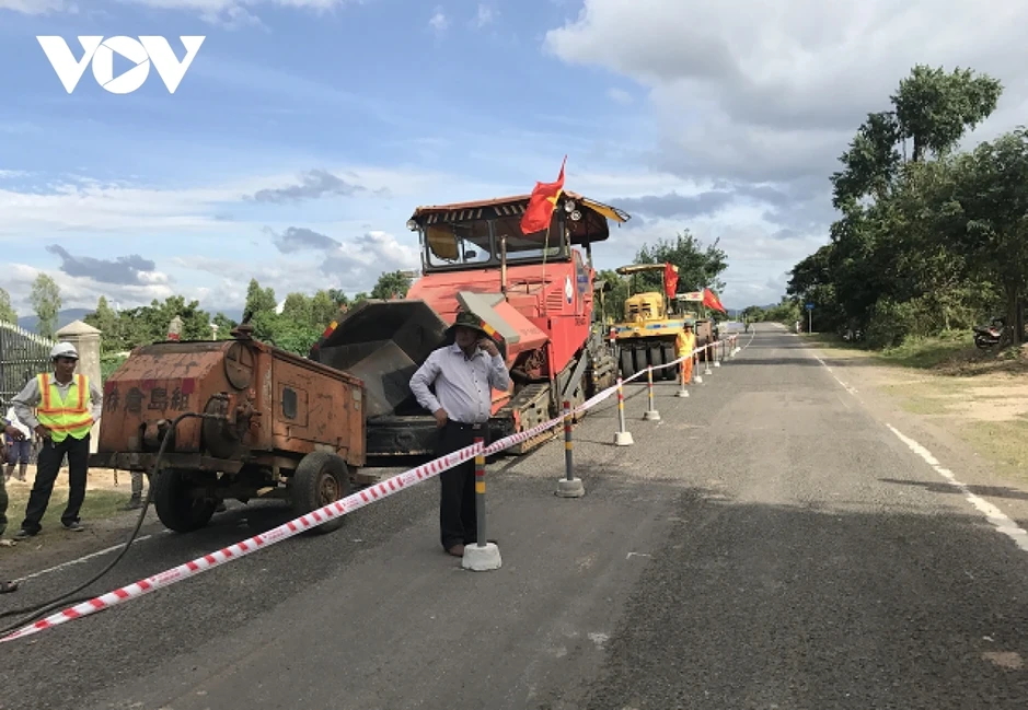 Bàn giao dự án mở rộng Quốc lộ 2 cho Phú Thọ nếu tiếp tục chậm giải phóng mặt bằng