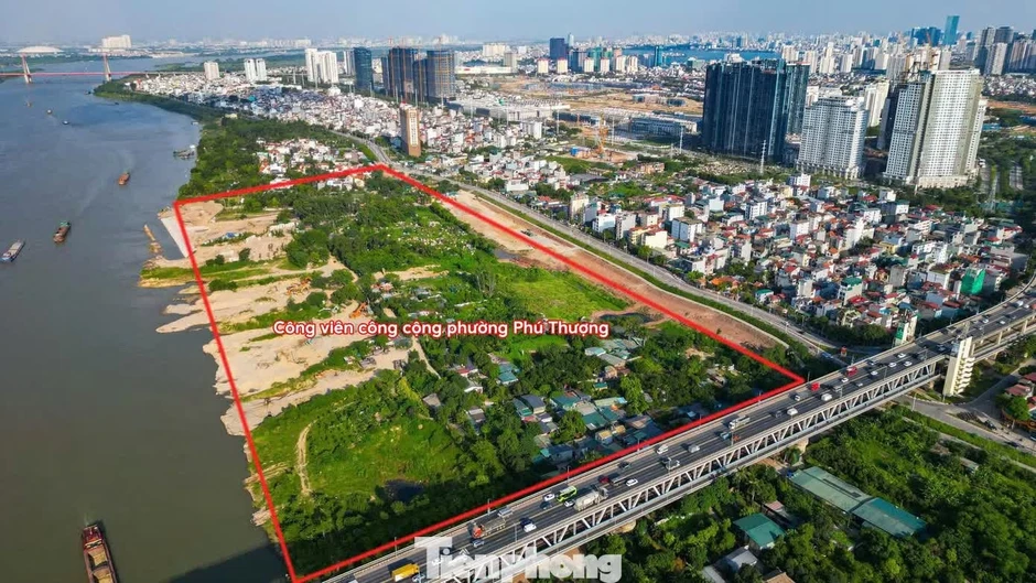 Bàn giao hơn 5ha đất triển khai dự án công viên đầu tiên của Trục đại lộ cảnh quan sông Hồng Bàn giao hơn 5ha đất triển khai dự án công viên đầu tiên của Trục đại lộ cảnh quan sông Hồng