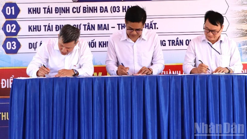 Bàn giao mặt bằng 3 dự án trọng điểm ở Đồng Nai Bàn giao mặt bằng 3 dự án trọng điểm ở Đồng Nai