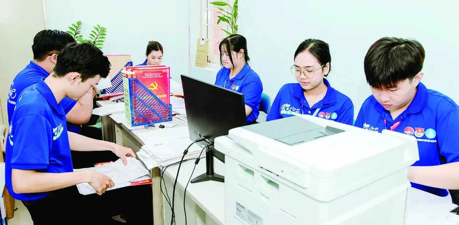 Bản lĩnh người trẻ trước ma trận thông tin số Bản lĩnh người trẻ trước ma trận thông tin số