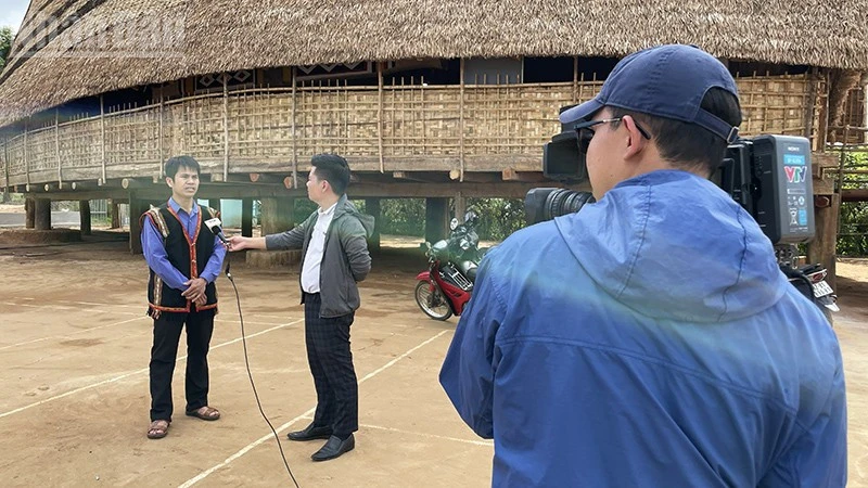 Báo chí đồng hành cùng sự phát triển của các xã vùng sâu Báo chí đồng hành cùng sự phát triển của các xã vùng sâu