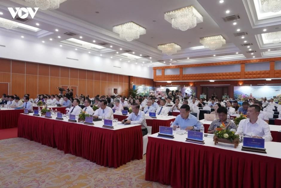 Báo chí là “cầu nối mềm” giữa hình ảnh quốc gia và du khách, cộng đồng quốc tế Báo chí là “cầu nối mềm” giữa hình ảnh quốc gia và du khách, cộng đồng quốc tế