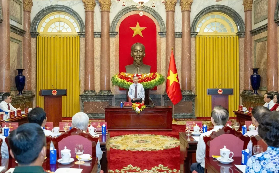 Báo chí phải góp phần bồi đắp văn hóa, đạo đức xã hội và khát vọng phát triển đất nước Báo chí phải góp phần bồi đắp văn hóa, đạo đức xã hội và khát vọng phát triển đất nước