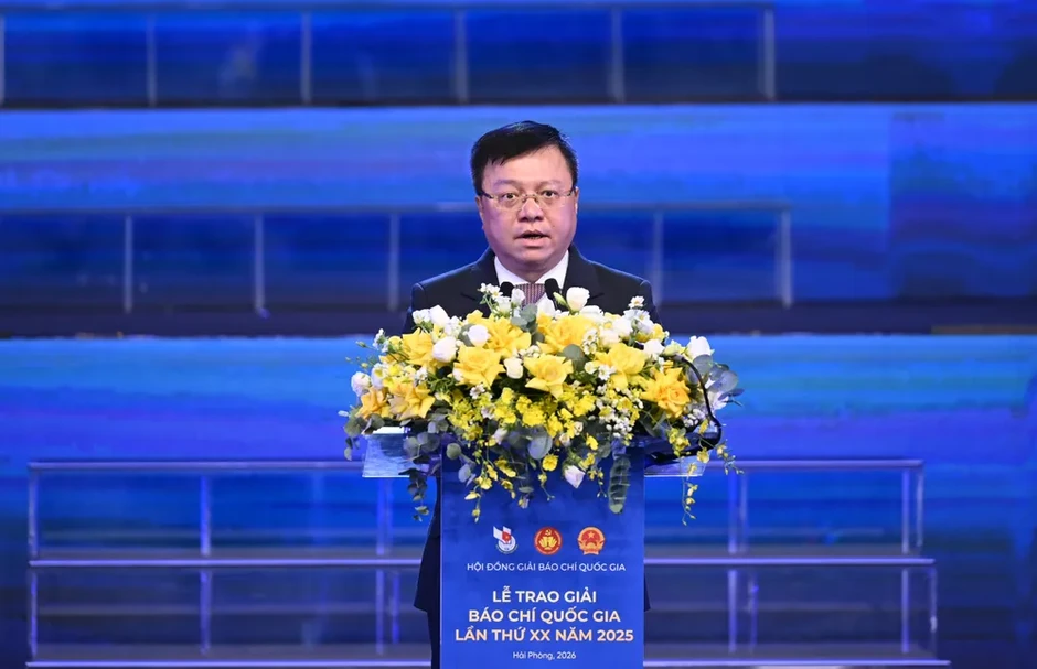 Báo chí phải tiên phong đổi mới để gánh vác trách nhiệm lớn hơn Báo chí phải tiên phong đổi mới để gánh vác trách nhiệm lớn hơn