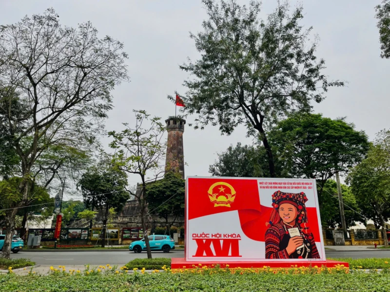 Bảo đảm an ninh, trật tự là nhiệm vụ trọng tâm trong ngày hội lớn của Thủ đô Bảo đảm an ninh, trật tự là nhiệm vụ trọng tâm trong ngày hội lớn của Thủ đô